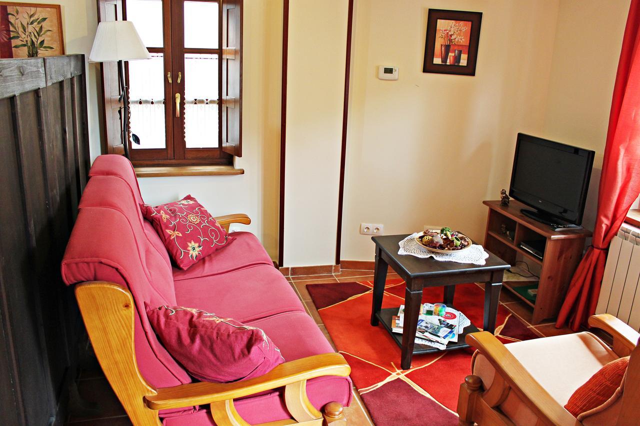 Boal Apartamentos El Llago מראה חיצוני תמונה